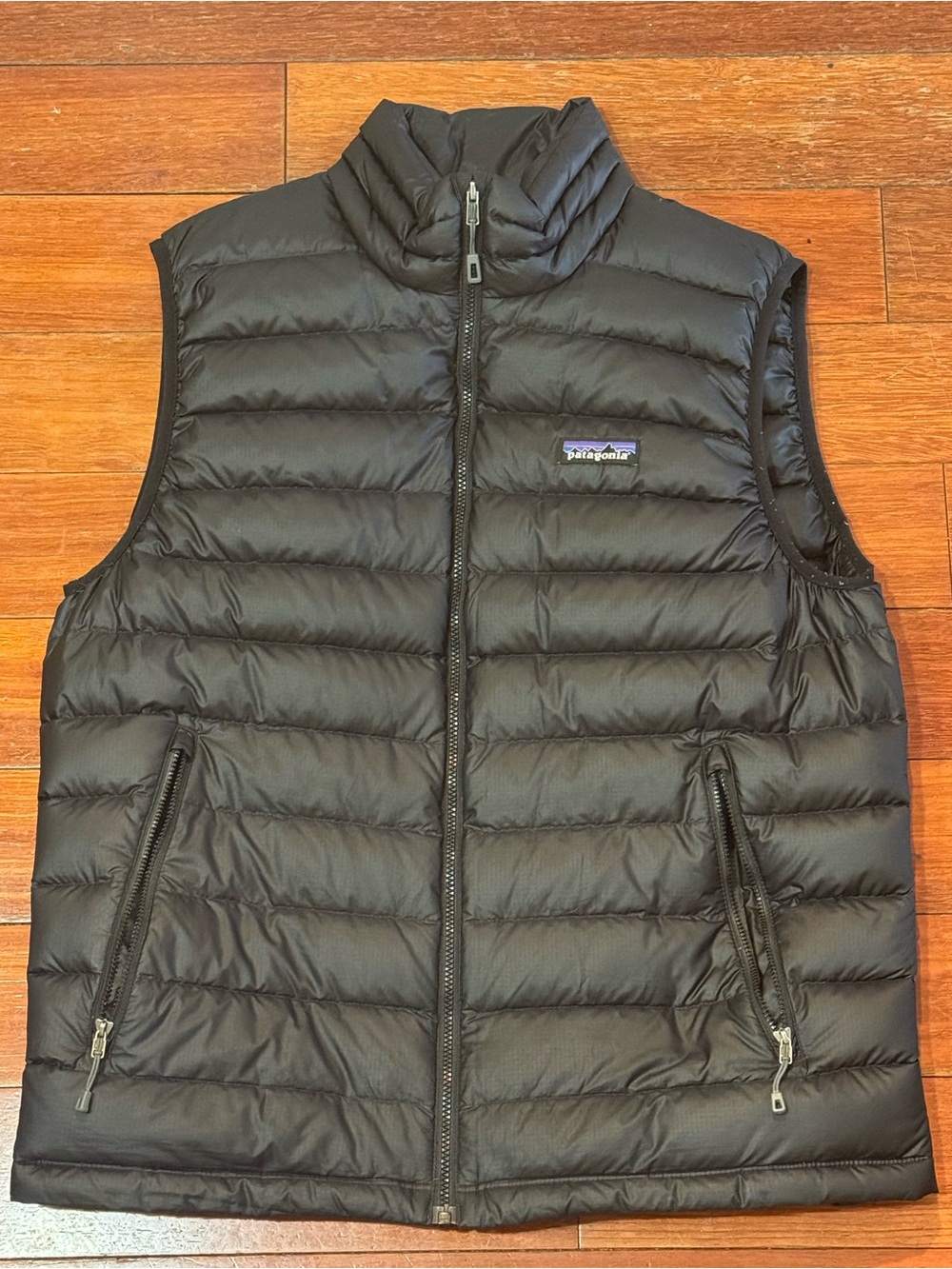 Patagonia Men’s Medium Black Goose Down Puffer Sweater Vest